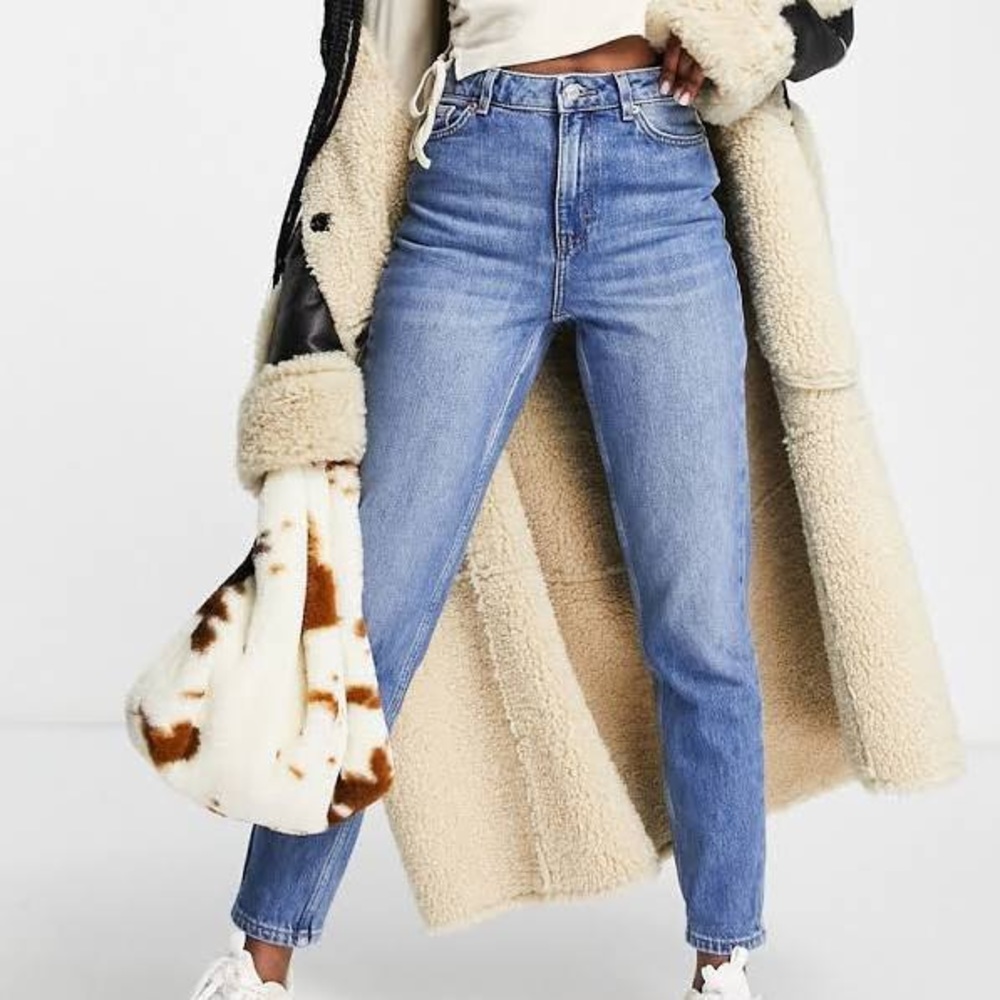 Topshop mom jeans in Indigo/dark wash
